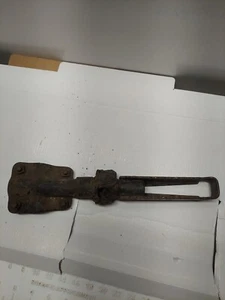 1984 HONDA ATC 200S RIGHT FOOT PEG REST ap3 - Picture 1 of 4