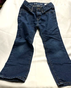 Lot3511- Girl's Old NAvy Straight Jeans  - Size 5 - Picture 1 of 3