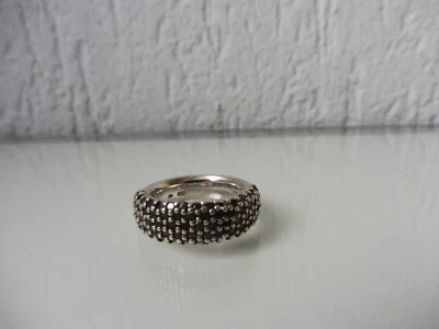 Bel Vecchio Anello Massiccio In Argento 925 Con Pietre Tagliate - Immagine 1 di 4