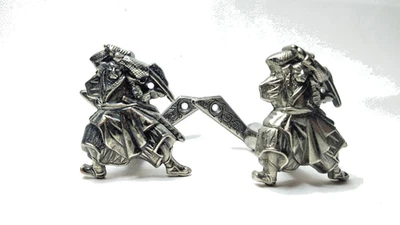 老式武士卡塔纳剑壁挂支架压铸2个挂钩 — 第 1/4 张图片