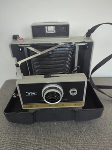 Polaroid Automatic 335 Land Camera Pristine Condition - Picture 1 of 5