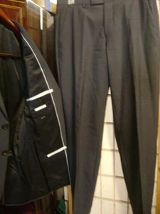 HUGO BOSS Dark Grey Suit 36 R 2-Piece 2 Button - Picture 1 of 6