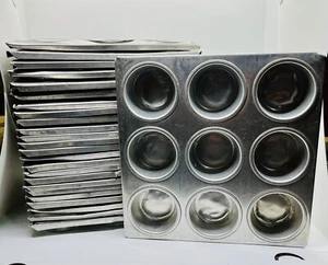Sartén para cupcakes cuadrada vintage 9 agujeros capacidad, sin marca 8" x 8" - Imagen 1 de 3