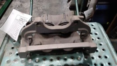 Pinza de freno delantera derecha pasajero tracción trasera compatible con 05-16 300 Challenger SXT 1638518 Foto 1 de 2