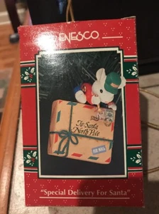 ENESCO CHRISTMAS ORNAMENT: SPECIAL DELIVERY FOR SANTA MOUSE IS MAILMAN NEW - Picture 1 of 7
