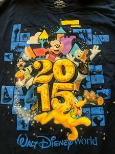 Disneyland Resort Walt Disney World By Hanes Navy 2015 TShirt XL Mickey& Friends - Picture 1 of 4