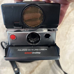 Polaroid SX-70 Land Camera Sonar OneStep  Nice Condition! - Picture 1 of 13