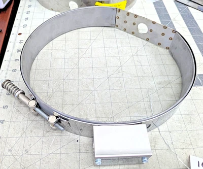 10” x 1 ¾” Mica Band Heater 1400W 460V MBH05428 Tempco 10362034Uniloy [B5B1] - Image 1 of 4