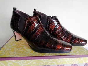 Brighton TRILL Bronze Patent Leather Croc Slip on Ankle Boots Shoes 8N EUC $230 - Picture 1 of 8
