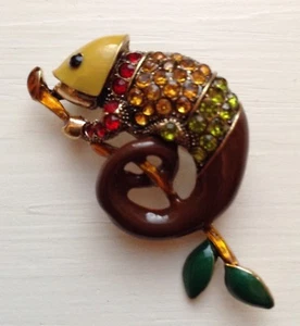 IGUANA LIZARD BROOCH PIN - Colorful Enamel (brown tail) / Crystals / Gold-tone - Picture 1 of 3