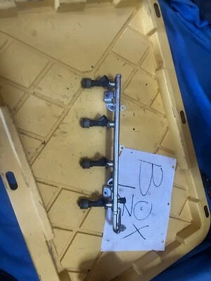 Chevrolet Malibu 2010-2012 riel de inyección de combustible de 2,4 L con inyectores AN197000-0670 Foto 1 de 4