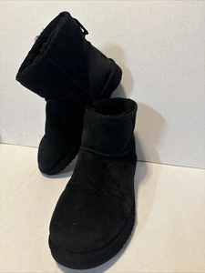 UGG Women's Black Boots Size 9 - Picture 1 of 11