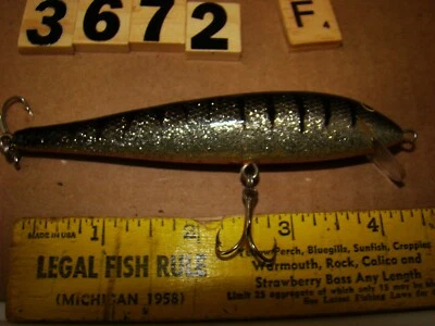 U3672 F STRIKE KING DAZZLE COLOR CRANKBAIT FISHING LURE - Image 1 of 4