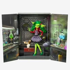 Mattel Creations Monster High Greta Gremlins Bambola da collezione Skullector IN MANO - Foto 1 di 4