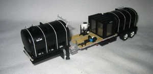 1/64 DCP 2077 Demco 42’ Liquid Tender Trailer With Silver Frame - Picture 1 of 2