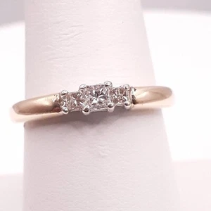 14K yellow Gold 3 Stone 1/4ctw Princess Diamond Past Present Future Ring Sz 8 - Picture 1 of 10