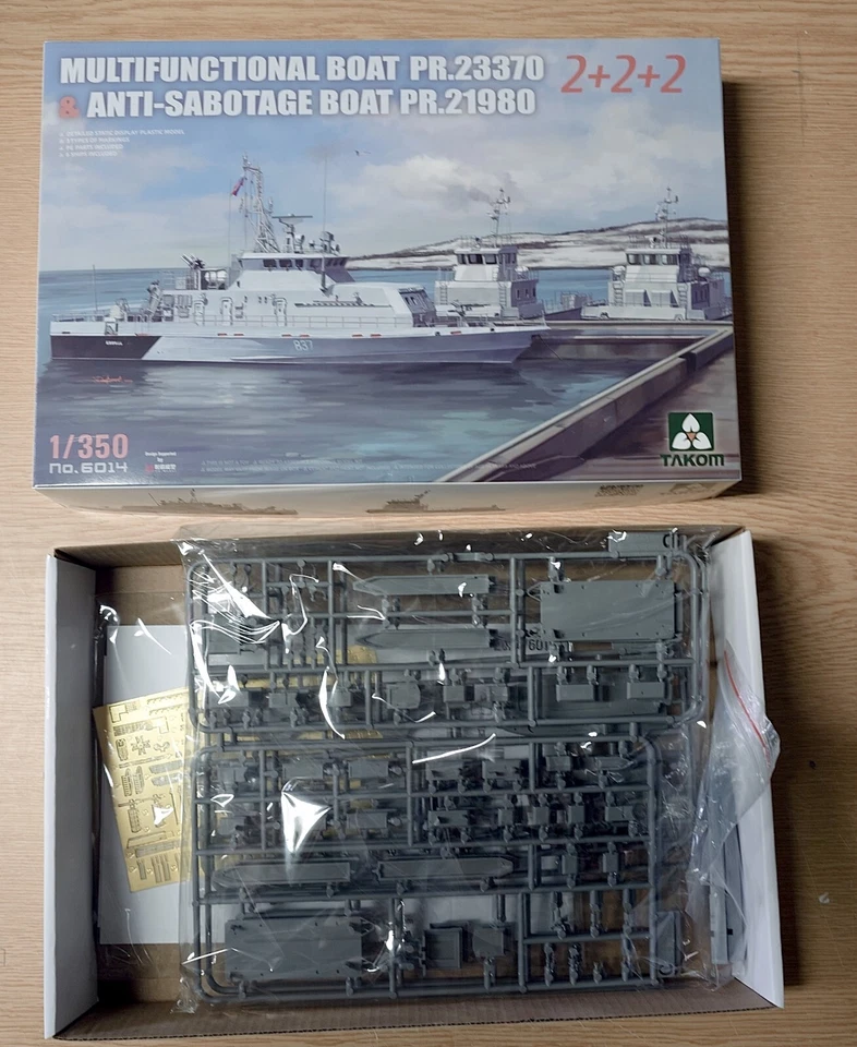 PR.23370 und Anti Sabotage Boat PR.21980 in 1/350 von Takom (6 Schiffe) - Bild 1 von 2