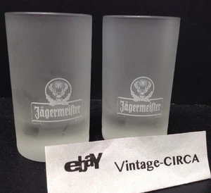 Lote de Colección de (2) VASOS PARA BEBER JAGERMEISTER barra esmerilada alta TIRO - Bomba Jager - Imagen 1 de 12