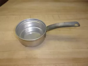 Vintage Aluminium Topf 4 Zoll mit Metallgriff Bauernhaus Kabinendekor KOSTENLOSER VERSAND - Bild 1 von 8