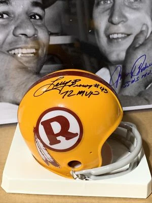 LARRY BROWN Assinado 2 BAR MINI CAPACETE TB WASHINGTON REDSKINS 72 NFL MVP JSA - Imagem 1 de 3