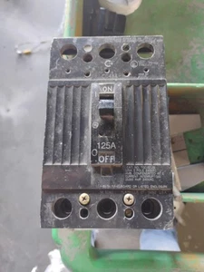 GE TQD32125 Circuit Breaker 125A 3 Pole 240V. Tested - Picture 1 of 1