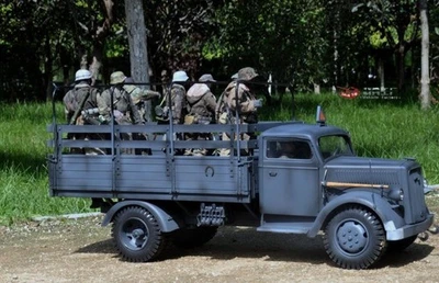  Rare 1/6 Scale metal German WW2 Opel truck Did Dragon 3R etc in stock now  - Image 1 of 4