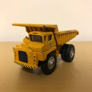 Used SHINSEI dump truck CAT Caterpillar - Picture 1 of 10