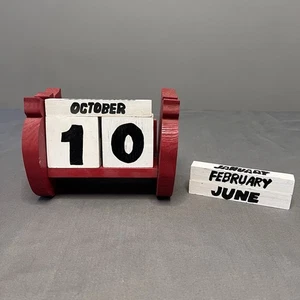 VTG Handmade Wooden Perpetual Calendar Red Apple Holder 6.5x4.75x5” - Picture 1 of 9
