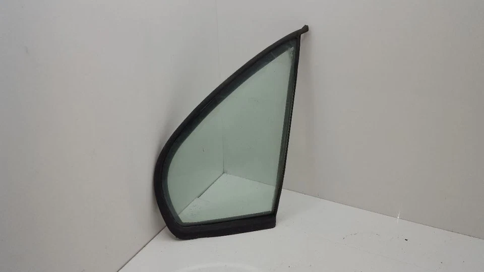 Puerta trasera ventilación cristal pasajero derecha trasero 1995 96 Infiniti G20 G-20 Foto 1 de 1