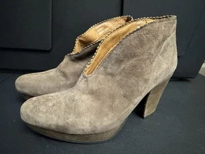 Earthies Ankle Boots Halley Comfy Brown Suede Leather Heel Booties Womens US 7 B - Picture 1 of 8