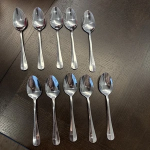 10 Stainless Towle Liberty Belle pattern Teaspoons 6 inches - Picture 1 of 5