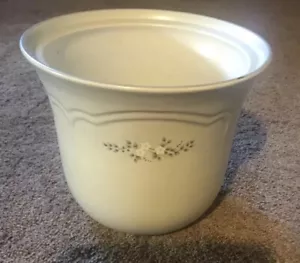 Pfaltgraff Canister 3 Quart - Picture 1 of 6