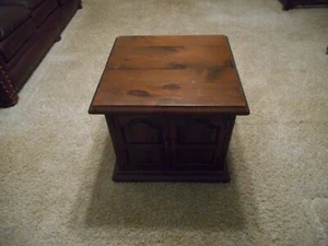 ETHAN ALLEN ANTIQUED OLD TAVERN SQUARE ACCENT STORAGE END TABLE 12-8075 - Picture 1 of 8