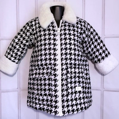 Abrigo de invierno nuevo sin etiquetas 7 para toda la humanidad 12 MESES piel de pata de gallo blanco y negro Foto 1 de 4