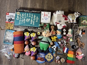 Trödel Schubladen Lot Schmuck Sammlerstück Vintage/Modern Miniaturen Großhandel Z3 - Bild 1 von 11