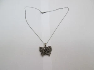 FINE SILVER COLOURED CHAIN NECKLACE AND FILLIGREE STYLE BUTTERFLY PENDANT - Picture 1 of 3