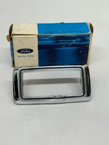 NOS Ford C9AZ-15A440-A Side Marker Bezel – 1969–70 Mustang Galaxie Torino – OEM - Picture 1 of 9