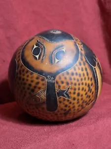 Kingfisher Peru Hand Painted FF Carved South American Gourd Calabash 7" Figurine - Picture 1 of 10
