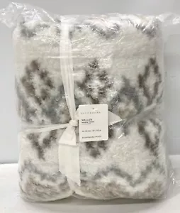 NEW Pottery Barn Wallen Cozy Teddy Faux Fur Sherpa Back 50" x 60" Throw~Ivory - Picture 1 of 2