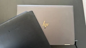 Spectre x360 2-in-1 15.6" 4K Ultra HD Touch-Screen Laptop - Intel Core i7 - 16GB - Picture 1 of 9
