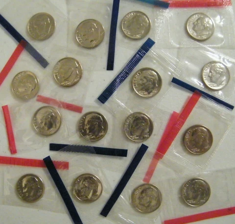 1980~1981~1984~1989 PD Roosevelt Dimes Cello Mint 16 Uncirculated Coin Set Cover