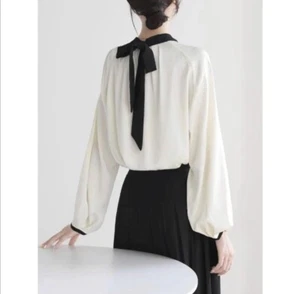 Corbata de moño clásica de gran tamaño blanca corta con borde de construcción negra TALLA ÚNICA - Imagen 1 de 7