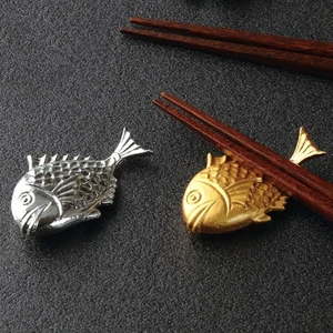 Nousaku Tai Chopstick Rests (Set of 2) – 100% Tin & Gold Plated – Gift Boxed - Picture 1 of 5