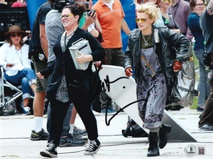 KATE MCKINNON signed (GHOSTBUSTERS) Movie 8X10 photo BECKETT BAS BV13104 - Picture 1 of 1