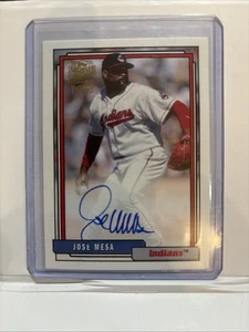 Bonito autógrafo 2018 Topps Archives favoritos de los fanáticos José Mesa FFA-JM - Imagen 1 de 2