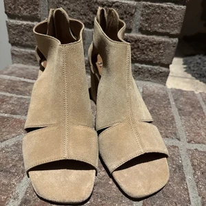 Donald J Pliner Perra Women 10M Shoes Tan Suede Slip On Zip Block Heel Sandals - Picture 1 of 24