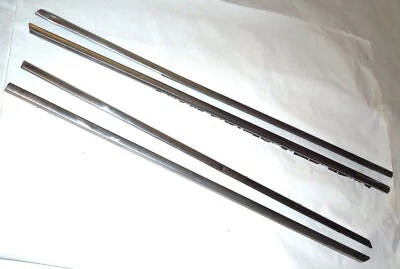 68 69 70 71 72 73 Datsun 510 Wagon Juego de 4 piezas Cromo Cinturón Puerta Borde Delantero Trasero R L Foto 1 de 4