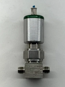 NUPRO SS-BNS4 -O High Purity Bellows Sealed Valve - Picture 1 of 5