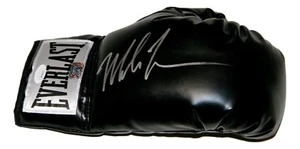 Mike Tyson Autographed Black Boxing Glove JSA - Imagen 1 de 4