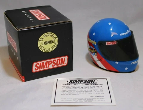 Ted Musgrave 1/4 scale helmet by Simpson Cover